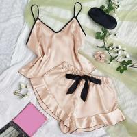Pijama de satén liso para mujer, camiseta con cuello en V, pantalones cortos con lazo con volantes, conjunto de pijama sencillo y transpirable - details 5