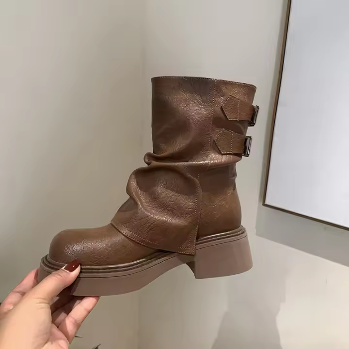 Nuevas botas de moda apiladas de tacón grueso con suela gruesa de estilo británico con realce interior versátil retro de moda - 1
