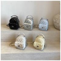 Moda pequeña fragancia textura portátil pequeña mochila diamante cadena de alto sentido versátil mochila diaria - details 24