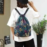 Mochila de moda para mujer, mochila de viaje informal de gran capacidad, ligera, estampada, con cordón y bolsillo - details 3