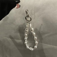 Cordón de lujo para teléfono móvil con perlas de Corea, correa para la muñeca, cadena de mano para mujer, teléfono móvil corto antipérdida, accesorios colgantes para llaves - details 1