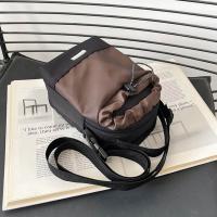 Bolso de hombro con cordón de nailon, bolso cruzado ligero de estilo coreano para mujer, bolso de cubo de gran capacidad con correa ajustable - details 6