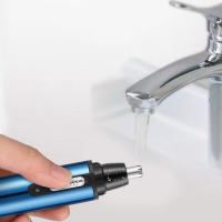 Cortapelos Profesional 4-en-1 Impermeable, Tamaño de Bolsillo, Limpiador de Vello Facial para Nariz, Oreja, Cara, Cejas - details 4