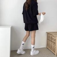 Traje deportivo de mujer con cremallera de color sólido, verano 2025, nuevo, holgado, delgado, top y pantalones cortos casuales de dos piezas. - details 3