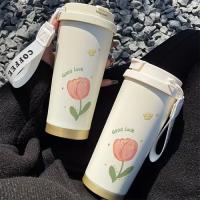 Taza de café aislada con diseño de flores de la suerte de 17,92 oz, botella aislada portátil para dos bebidas con pajita y tapa, acero inoxidable 316, mantiene las bebidas calientes/frías, perfecta para oficina, viajes, día de San Valentín, Bi - details 0