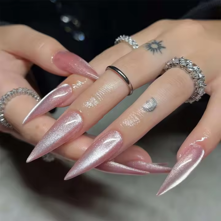 24 uñas de cristal largas y brillantes de almendra aurora de ojo de gato perlado, falsas prensadas en la punta de las uñas terminadas - 1