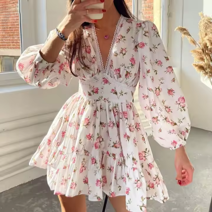Vestido corto elegante por debajo de la rodilla para mujer, vestido corto con borde de encaje y cuello en V, estampado de moda dulce, temperamento, verano 2024 - 1