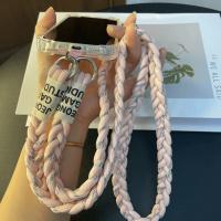 Cordón duradero de tres hebras trenzado para teléfono móvil, correa larga cruzada para el hombro con colgante para coleta para mujer - details 3
