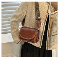 Bolsos cruzados de moda para mujeres, bolso de hombro con tapa de alta capacidad - details 11