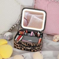 Bolsa con espejo y luces Estuche de maquillaje LED regulable en 3 colores, organizador de cosméticos Accesorios Estuche de tren de maquillaje LEOPARD - details 1