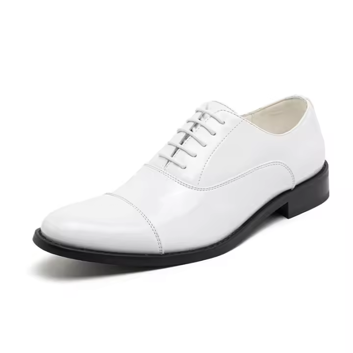 Vestido de cuero, zapatos de cuero de tres articulaciones, zapatos de hombre de charol blanco, zapatos de cuero casual. - 1