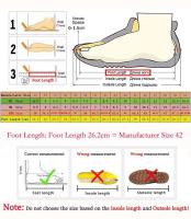 Nuevas zapatillas de deporte de cuero impermeables para la nieve de invierno, botas de senderismo al aire libre muy cálidas para hombres, zapatos de trabajo talla 39-48 - details 0