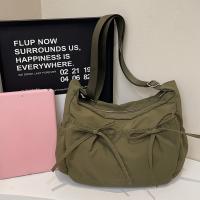 Bolso de hombro de nailon de gran capacidad para mujer - Estilo vintage, color sólido con detalle de lazo, correa ajustable, múltiples bolsillos con cremallera, bolso cruzado duradero y versátil - details 7