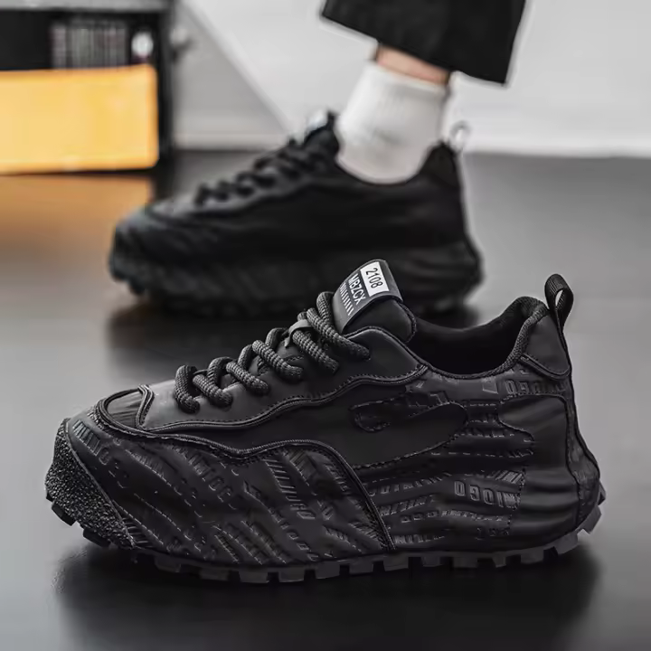 Nuevas Zapatillas De Cuero En Relieve, Zapatos Casuales Cómodos De Suela Gruesa Y Súper Suaves - 1