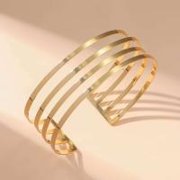 Pulsera en espiral minimalista Retro, diseño hueco ligero y urioso, adecuada para materiales de hierro para mujer, nueva moda - details 1
