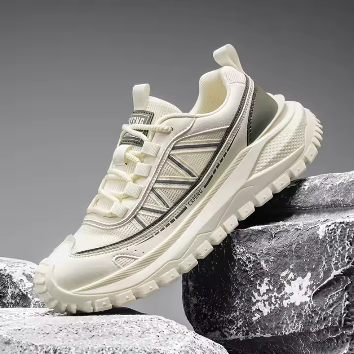 Novedad de verano, zapatillas informales transpirables de malla, zapatillas ligeras de fondo suave para estudiantes - 1