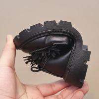Zapatos de cuero informales para niñas, zapatos planos sin cordones para niños, mocasines de fiesta negros para la escuela, primavera y otoño, bola peluda bonita, 2025 - details 16