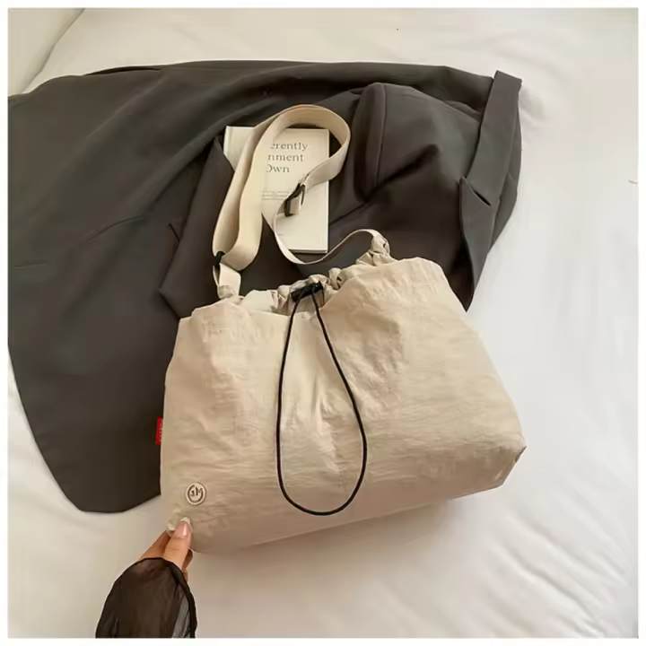 Bolso tipo cubo plisado de estilo coreano, bolso de gran capacidad, bolso de hombro de nailon, bolso cruzado de tela impermeable de Color sólido - 1
