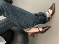 Zapatos Mary Jane con punta francesa, boca poco profunda, estilo retro, tacón delgado, para la noche, con detalles metálicos y florales. - details 23
