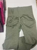 Body deportivo liso sin costuras de verano para mujer de cintura alta, pantalones de yoga Fiess con letras que levantan la cadera, monos de entrenamiento - details 27