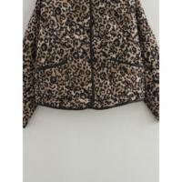Chaqueta de plumón plegable portátil para mujer，Con sombrero impermeable abrigo grande，Cierre de cremallera - details 6