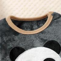 Lindo mono de manga larga para bebé de 0 a 9 meses, sudadera con capucha de pierna larga de forro polar de panda, traje para gatear, conjunto de dos piezas con gorro de otoño e invierno - details 2
