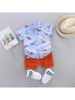 Conjunto de 2 piezas de camisa de manga corta con cuello alto y estampado de dinosaurio de dibujos animados para bebés y niños pequeños - details 2