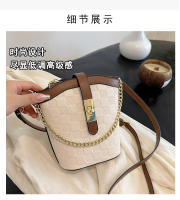 Bolso cruzado cuadrado pequeño y versátil, bolsa Premium de un solo hombro con cadena, novedad de 2024 - details 3