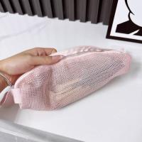 Neceser de malla con asa práctica, bolsa de almacenamiento de artículos de tocador ligera y transpirable, bolso de lavado plegable de secado rápido para niñas - details 18