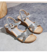 Nuevas sandalias de moda con diamantes de imitación, versión coreana, plataforma y tacón de cuña para mujer - details 44