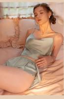 Conjunto de pijama con cuello en V y tirantes para mujer, pijama sexy, ropa interior de satén, 2 piezas - details 22