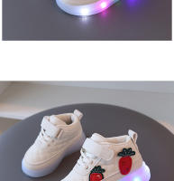 Nuevos zapatos de tablero iluminados para niños, zapatos casuales de dibujos animados de fresa de suela suave antideslizante - details 9