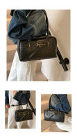 "Bolso bajo brazo mujer 2025" |   Gran capacidad retro |   Estilo Boston almohada. |   Bandolera elegante para oficina y viaje |   Piel sintética premium |   Moda primavera verano |   Correa ajustable |   Compartimentos múltiples |   Envío rápido - details 17