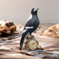 Adorno de Urraca de simulación de resina, modelo de Urraca de dibujos animados, escultura artesanal creativa, miniaturas de animales, estatuilla para patio - details 7