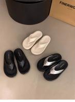 Chanclas de suela gruesa, zapatos de mujer, desgaste 2025, nuevo verano, sandalias de suela blanda, sandalias de playa - details 2