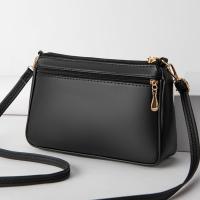 Bolso cruzado de gran capacidad para mujer, decoración con borlas, bolso de hombro con entramado y cremallera, bolso de bolsillo, bandolera de cuero de PU - details 4