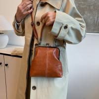 Bolso de hombro elegante con cierre de beso, bolso cruzado de estilo chino Retro de cuero PU, bolso de mujer Vintage de gran capacidad de Color sólido - details 20