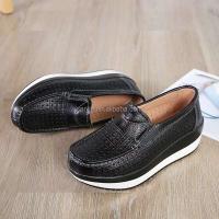 Nuevo sofá cerrado de alta calidad para caminar EVA ani slip cómodo zapatos deportivos informales de moda para mujer talla grande 41 a bajo precio - details 7