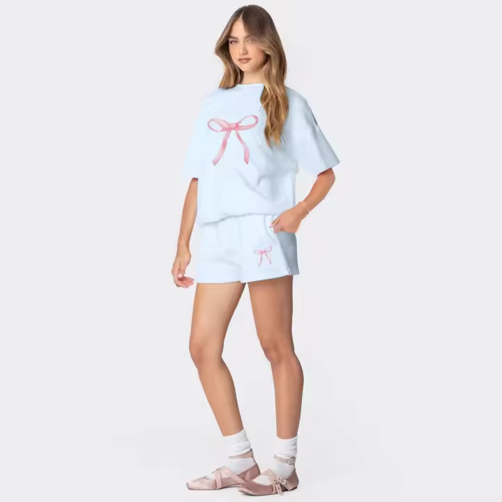 Conjunto dulce arco reductor de edad 2025, suéter de manga corta con estampado suelto, top de mujer, pantalones cortos de manga corta. - 1