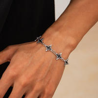 Pulsera de Encanto de Cruz de Jesús Vintage de Moda Accesorio Diario de Joyería Cristiana en Color Plata para Hombres Estilo Hip Hop - details 3