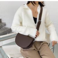 Bolso Pequeño Bolso De Mujer 2025 Primavera Nueva Moda Correa De Hombro Ancha Bolso De Sillín Cruzado De Un Solo Hombro - details 2