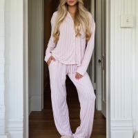 Conjunto de ropa de dormir cómodo para mujer, camisa, blusa y pantalones con estampado gráfico de manga larga, estilo vintage, 2 piezas - details 12