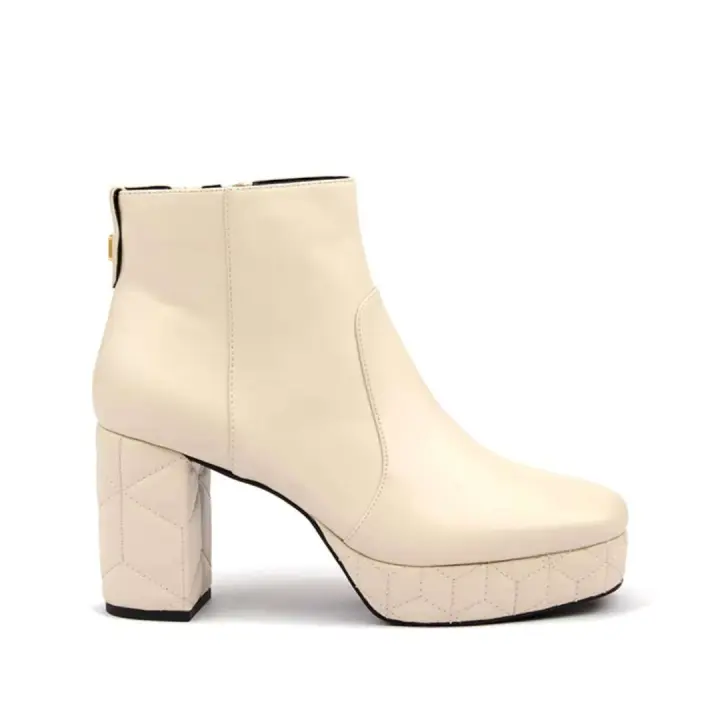 Botas de cuero cosidas al tobillo para caminar al aire libre con plataforma cuadrada y tacón grueso monocromático informal con logotipo - 1