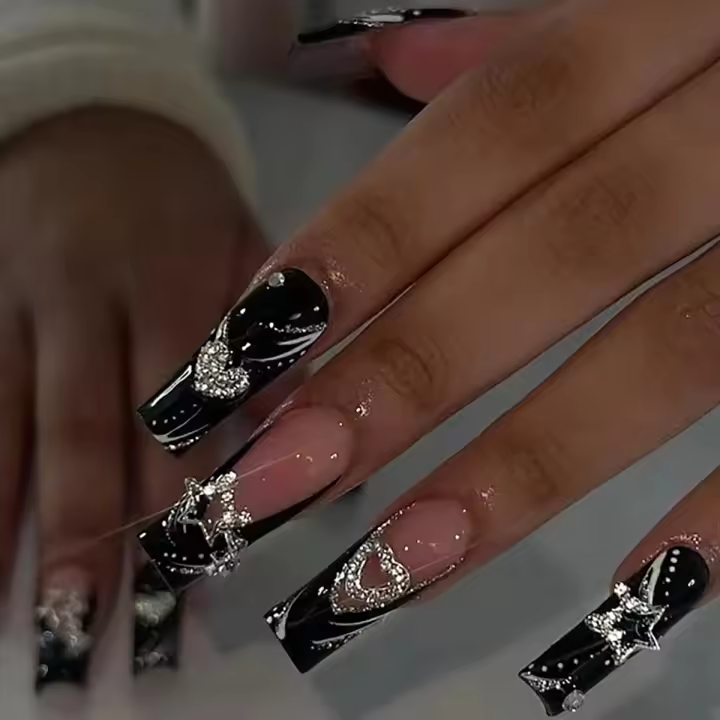 24 Uñas postizas negras francesas con estrellas brillantes y diseño dulce y genial para mujer, uñas de resina originales de China. - 1