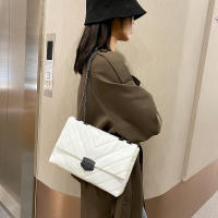 Bolso cruzado de cuero PU con hilo de bordado para mujer, bolso de cadena para hombro, bolso de mujer de marca de gran capacidad - details 19