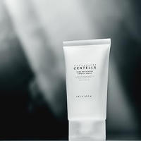 SKIN1004 Crema en cápsula de tono Madagascar Centella 2.53 fl.oz, 75 ml, iluminador hidratante no pegajoso - details 3