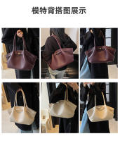 Bolsa de hombro de gran capacidad, estilo retro, nueva moda de primavera, axilas premium, versión coreana, bolso de mano para mujer. - details 7