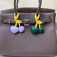 Lindo llavero de cuero PU, llavero de coche de amor, colgador de cuero PU, colgante de bolsa de dibujos animados de moda para hombres - details 2