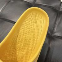 Nueva Idea de producto 2022, zapatillas de interior de verano para baño, sandalias y zapatillas de mujer de fondo suave desodorizantes antideslizantes - details 12