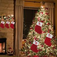 Medias de punto navideñas con letras rojas, calcetines de lana tejida, alfabeto bordado, colgante de árbol de Navidad - details 3